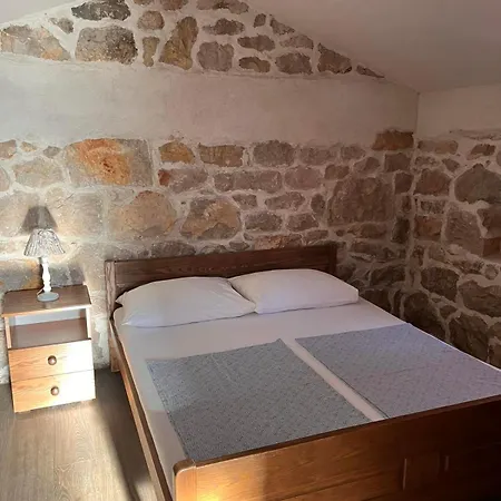 Feriehus Konoba Supetarska Draga